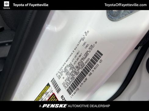 Used 2025 Toyota Tacoma SR5 AWD/4WD image 31