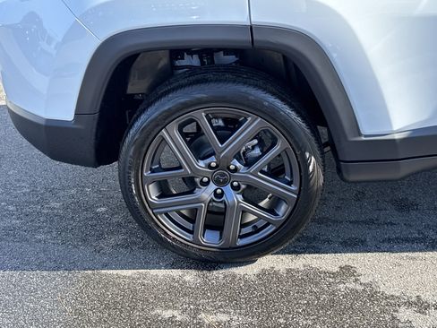 New 2026 Jeep Compass Limited image 12