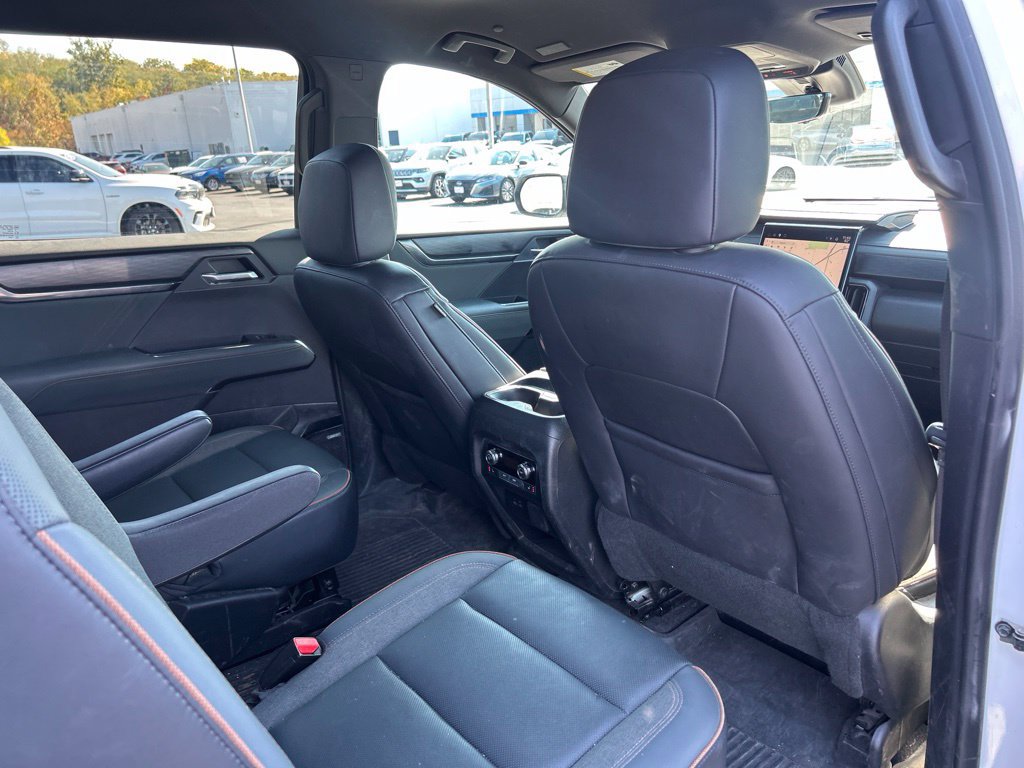 Used 2024 GMC Acadia AT4 w/ Super Cruise Package AWD/4WD image 39