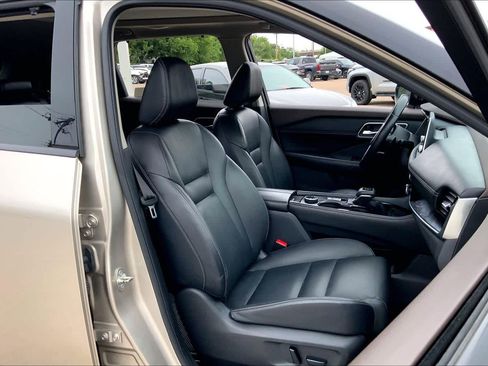 Used 2021 Nissan Rogue SL AWD/4WD image 9