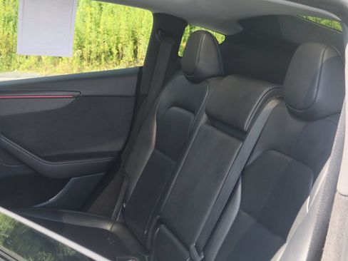 Used 2026 Tesla Model Y Long Range AWD/4WD image 23