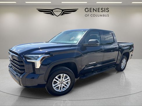 Used 2023 Toyota Tundra SR5 w/ SR5 Convenience Package AWD/4WD image 1