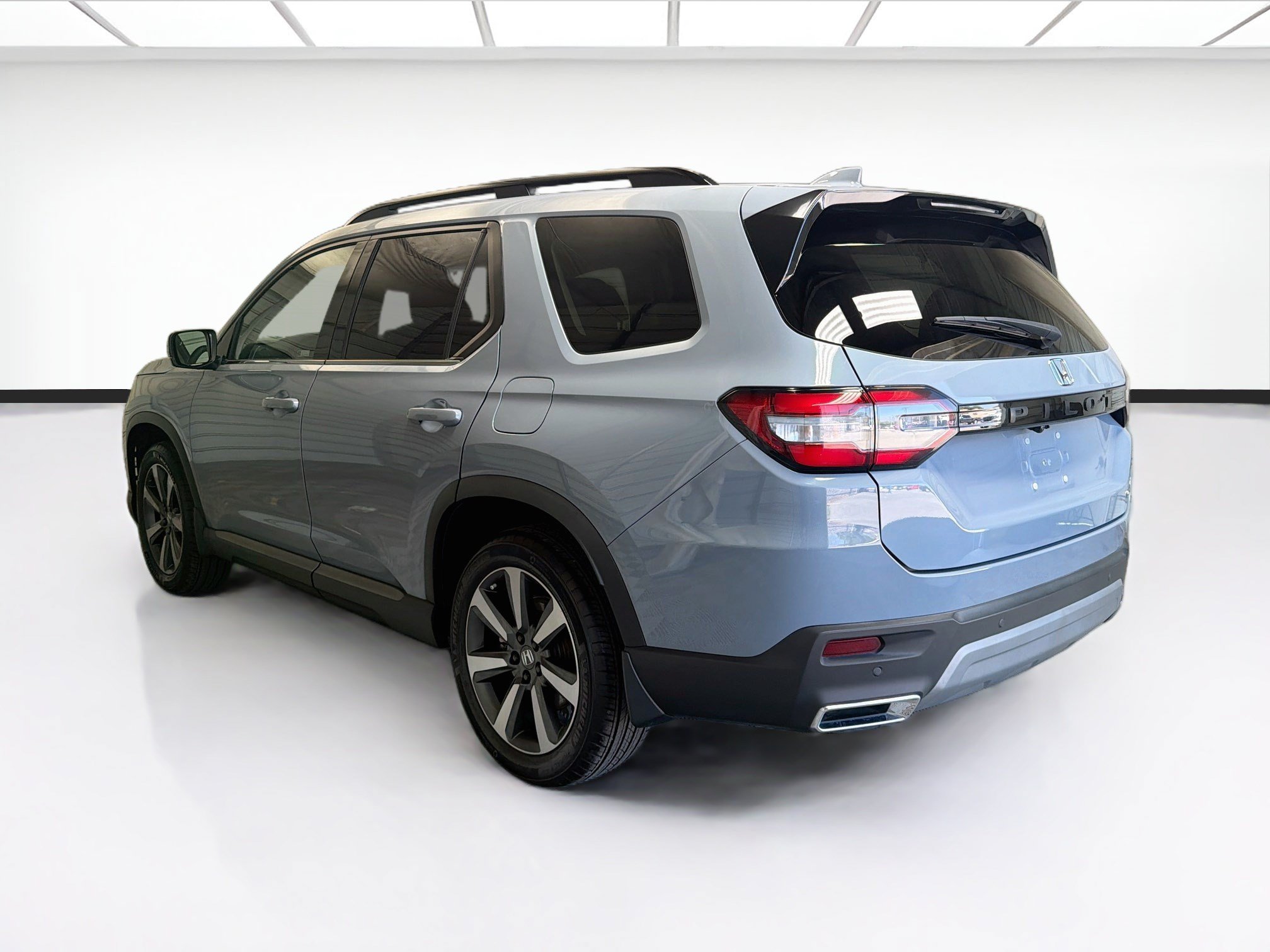 Used 2024 Honda Pilot Touring image 6