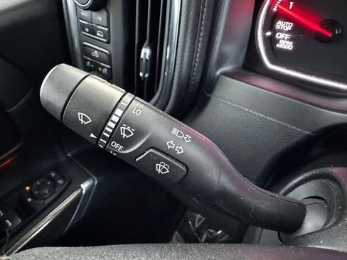 Certified 2022 Chevrolet Silverado 1500 LT image 25