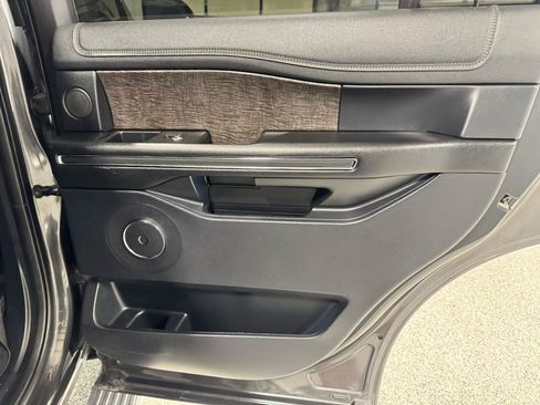 Used 2020 Ford Expedition Limited w/ Equipment Group 302A RWD image 13
