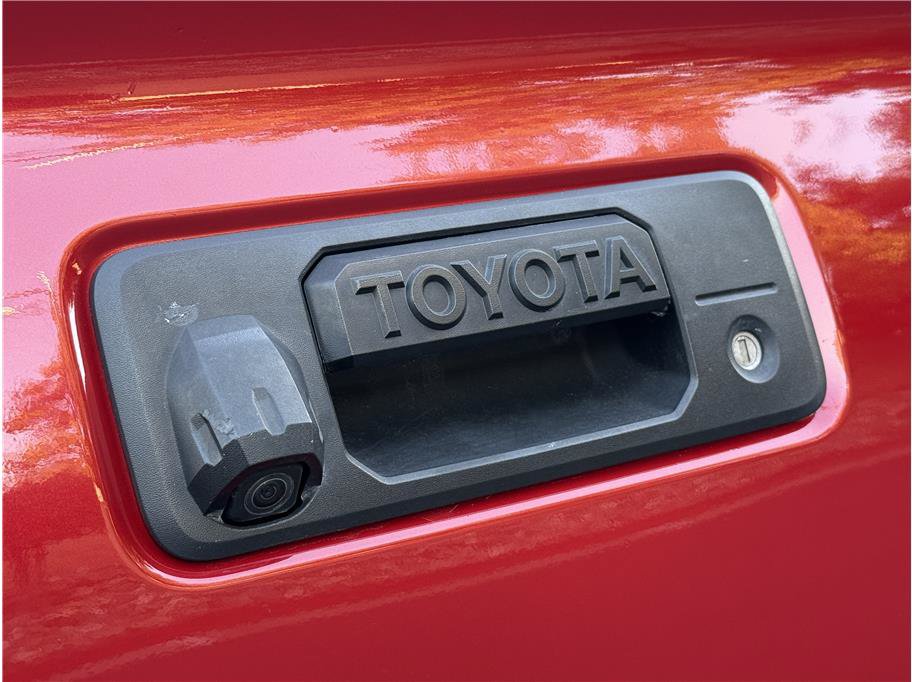 Used 2021 Toyota Tacoma TRD Off-Road AWD/4WD image 22