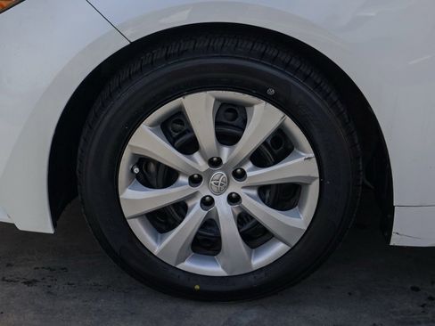 Used 2023 Toyota Corolla LE image 14