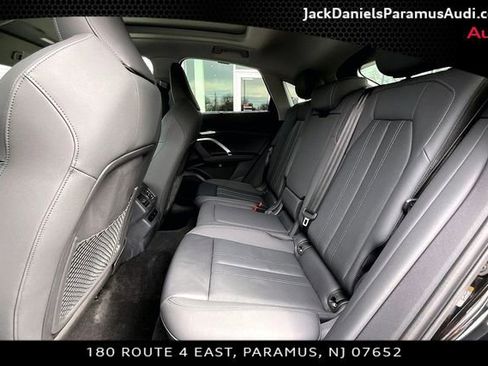 Used 2025 Audi Q5 Premium Plus w/ Premium Plus image 18