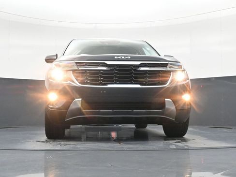 Used 2024 Kia Seltos S FWD image 17
