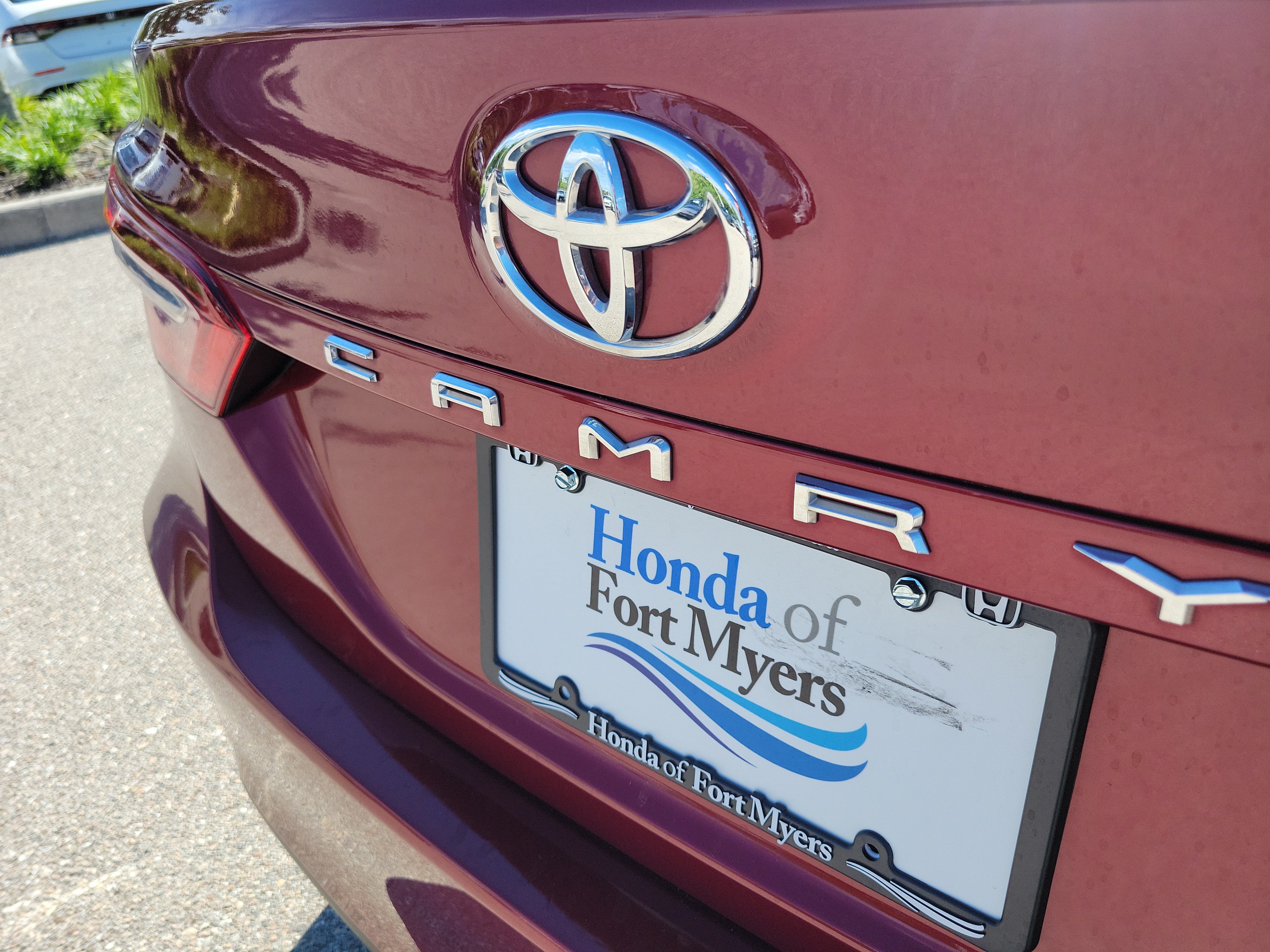 Used 2021 Toyota Camry LE FWD image 7