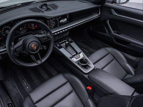 Used 2024 Porsche 911 Targa 4S w/ Premium Package image 4