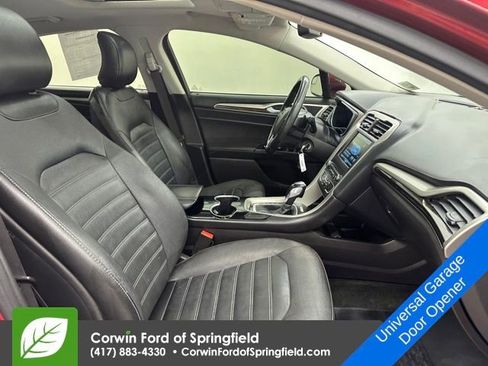 Used 2016 Ford Fusion SE w/ Equipment Group 202A image 9