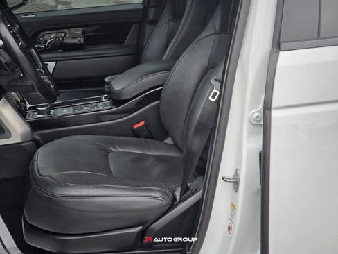 Used 2020 Land Rover Range Rover Long Wheelbase HSE image 25