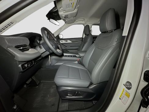 New 2026 Ford Explorer Active w/ Active Comfort Package AWD/4WD image 16