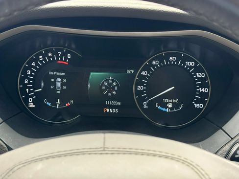 Used 2018 Lincoln MKZ Reserve w/ Technology Package FWD image 14