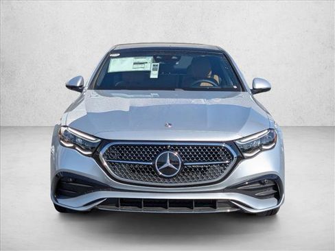 New 2026 Mercedes-Benz E 350 4MATIC Sedan image 6