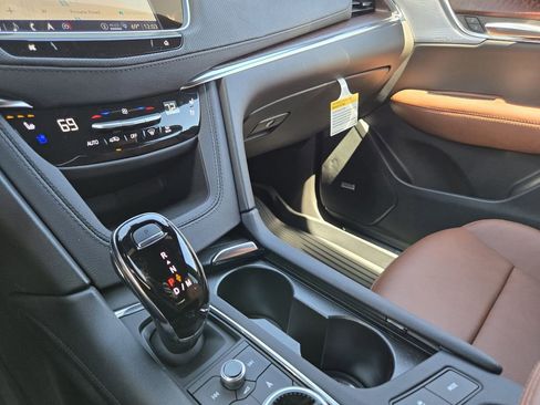 New 2026 Cadillac XT5 Premium Luxury AWD/4WD image 13