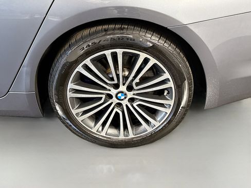 Used 2019 BMW 530e xDrive w/ Executive Package AWD/4WD image 37