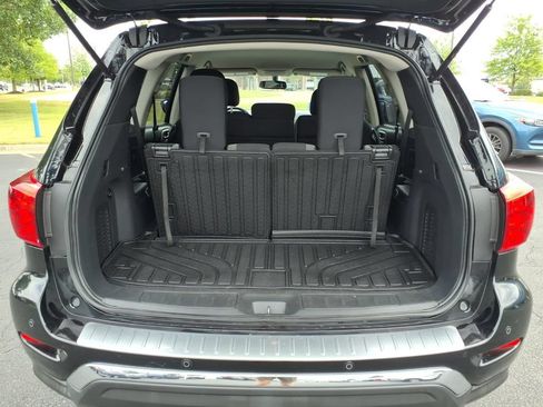 Used 2018 Nissan Pathfinder SV FWD image 26