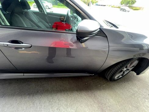 Used 2020 Honda Civic EX image 7