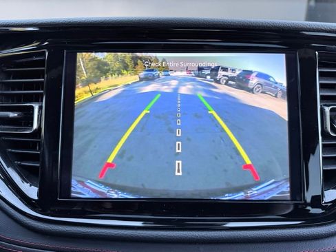 Used 2024 Dodge Durango GT image 19