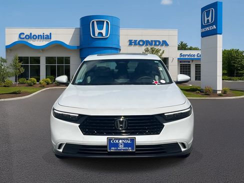 Used 2023 Honda Accord EX image 10