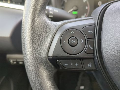 Used 2023 Toyota Corolla LE image 29