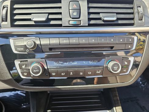 Used 2018 BMW 230i xDrive Convertible image 12