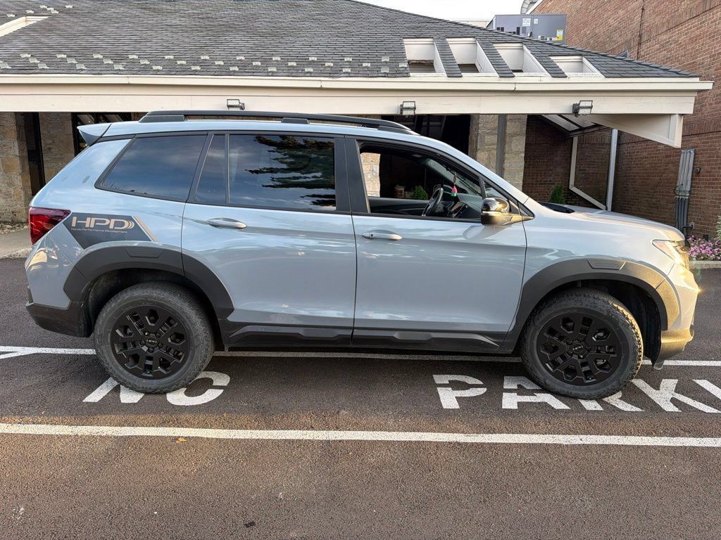 Certified 2023 Honda Passport TrailSport image 6