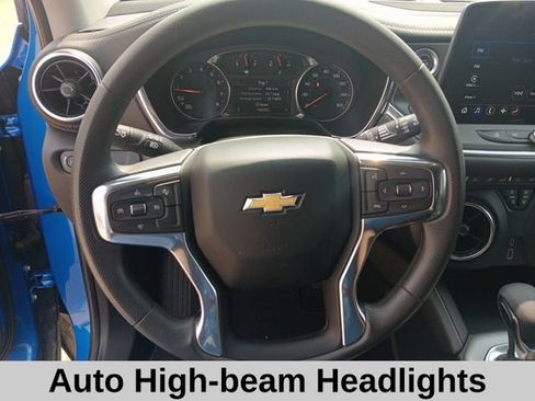 Used 2025 Chevrolet Blazer LT image 8