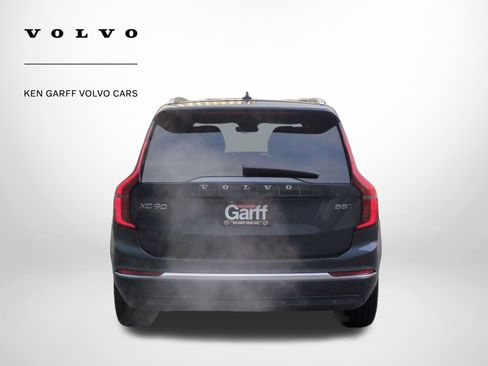 New 2026 Volvo XC90 B5 Core image 4