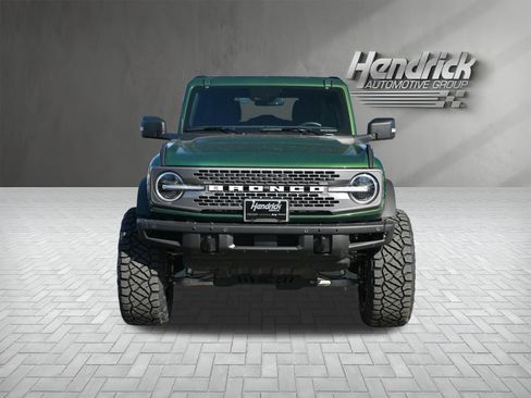 Used 2024 Ford Bronco Badlands image 5