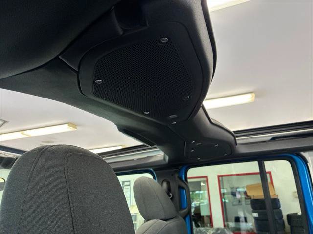 Certified 2024 Jeep Wrangler Unlimited AWD/4WD image 29