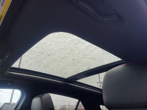 Certified 2023 Chevrolet Equinox RS w/ LPO, Floor Liner Package image 35