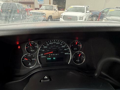 Used 2021 Chevrolet Express 3500 w/ Power Convenience Package RWD image 15