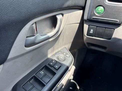 Used 2013 Honda Civic LX image 23