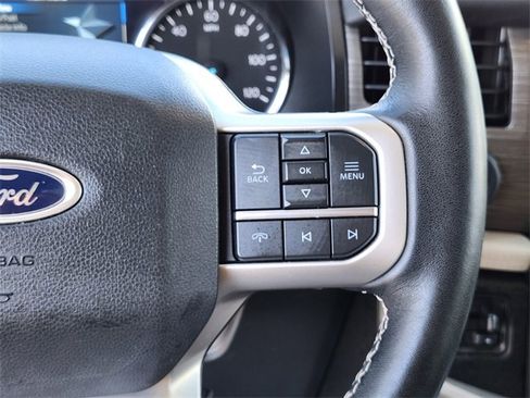 Used 2023 Ford Expedition Limited image 33