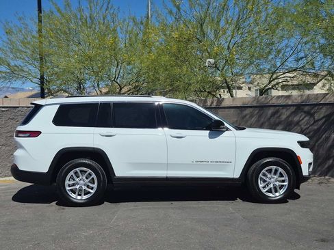 Used 2025 Jeep Grand Cherokee L Laredo w/ Trailer Tow Package AWD/4WD image 9