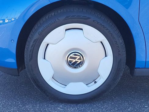 Used 2025 Volkswagen ID. Buzz 1st Edition image 27