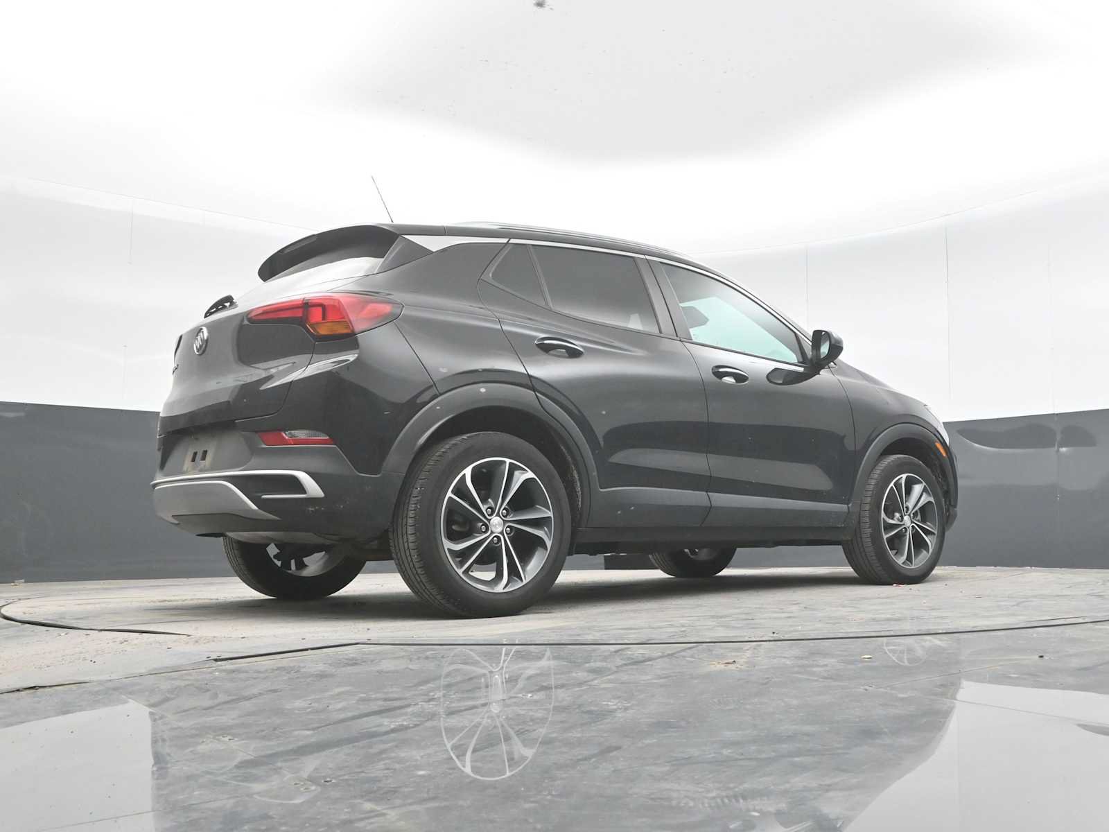 Used 2023 Buick Encore GX Select w/ Safety Package II AWD/4WD image 34