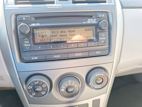 Used 2012 Toyota Corolla LE image 22