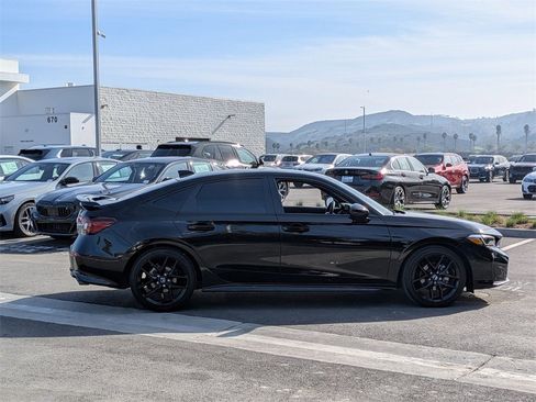 Used 2025 Honda Civic Sport image 3