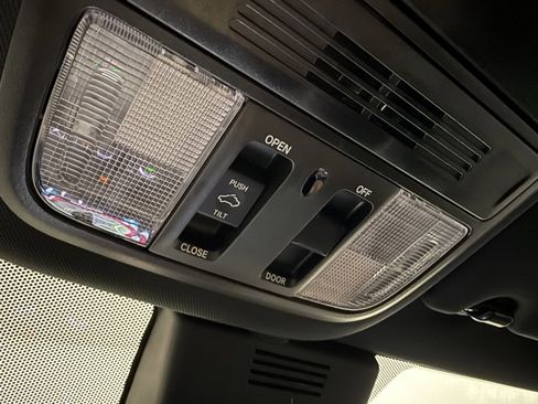 Used 2021 Honda Accord Sport image 24