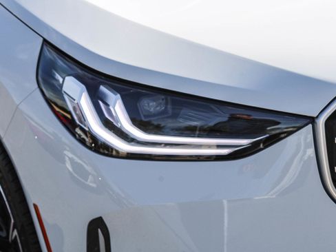 Certified 2025 BMW X3 xDrive30i w/ Convenience Package image 8