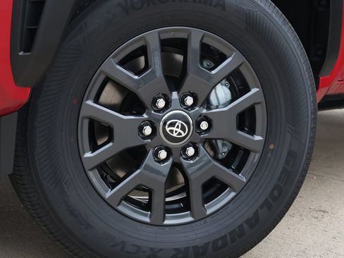 New 2026 Toyota 4Runner SR5 AWD/4WD image 11