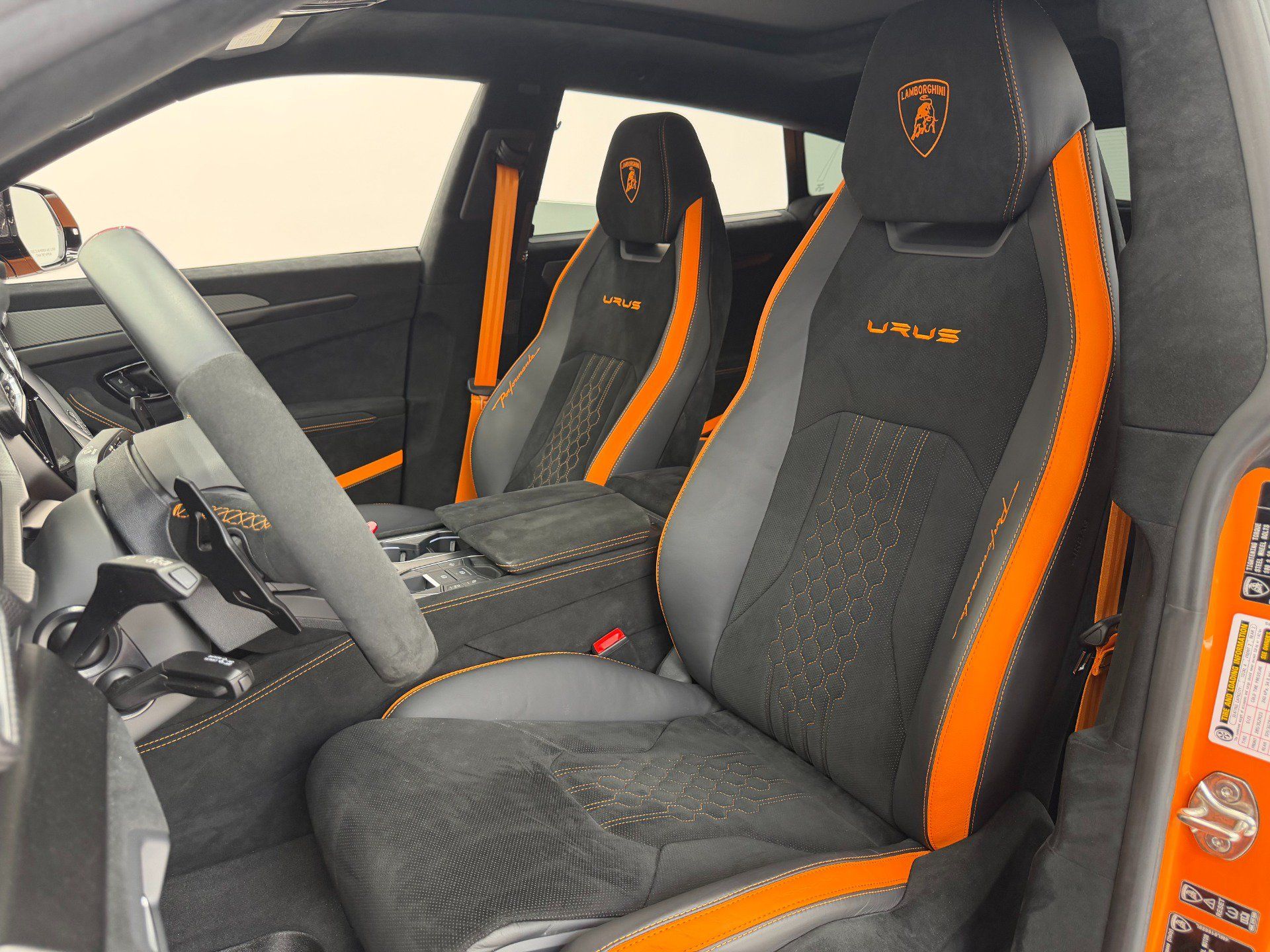 Used 2024 Lamborghini Urus Performante AWD/4WD image 21