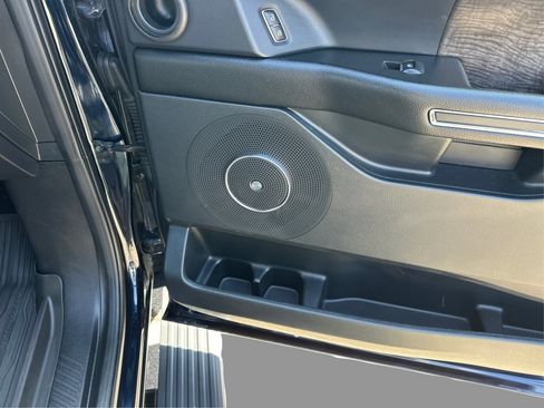 Used 2021 Ford Expedition Limited AWD/4WD image 21
