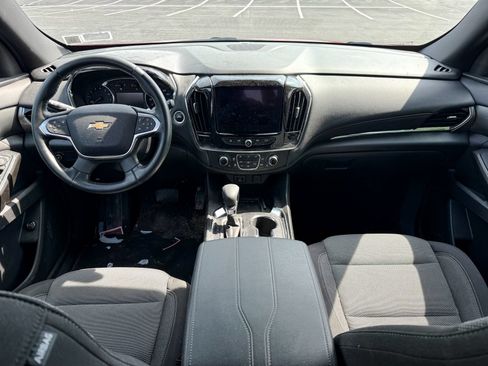 Used 2023 Chevrolet Traverse LT AWD/4WD image 7