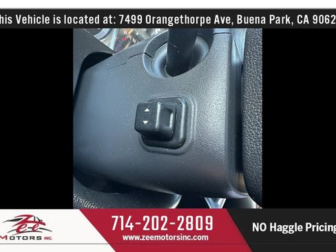 Used 2013 Cadillac Escalade Premium AWD/4WD image 59