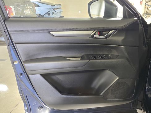 Used 2021 MAZDA CX-5 Touring image 21